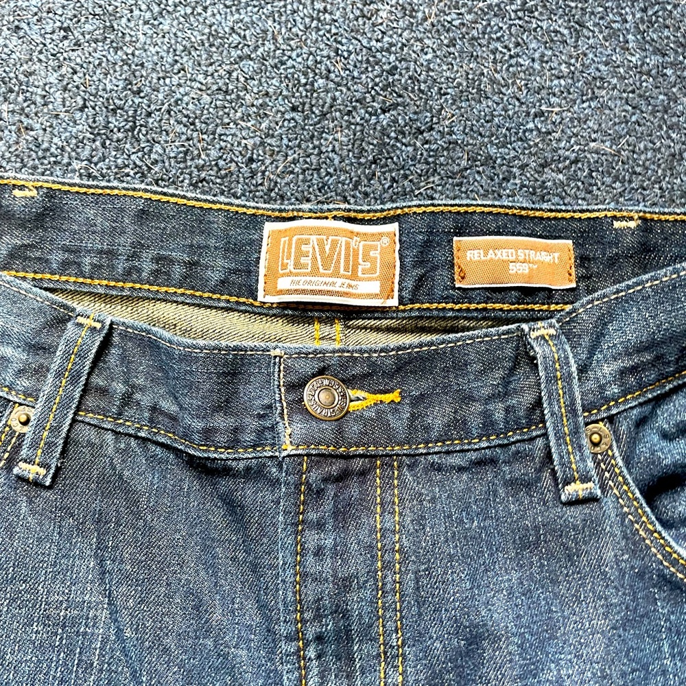 Baggy levi’s barely worn.